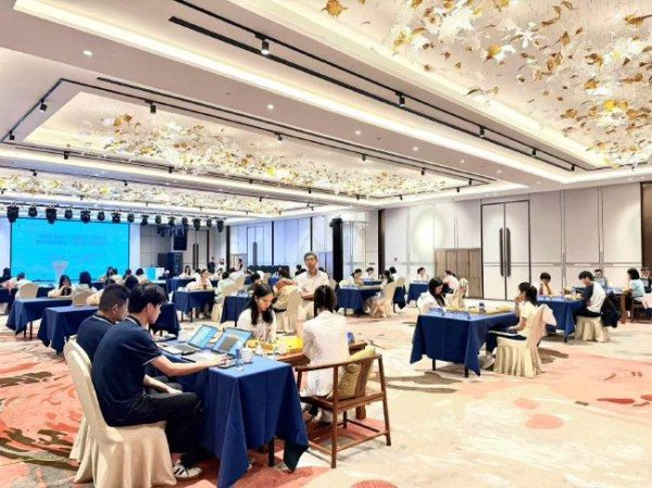 首届中国劳动女子青少年争霸赛结果 吴依铭行运夺冠